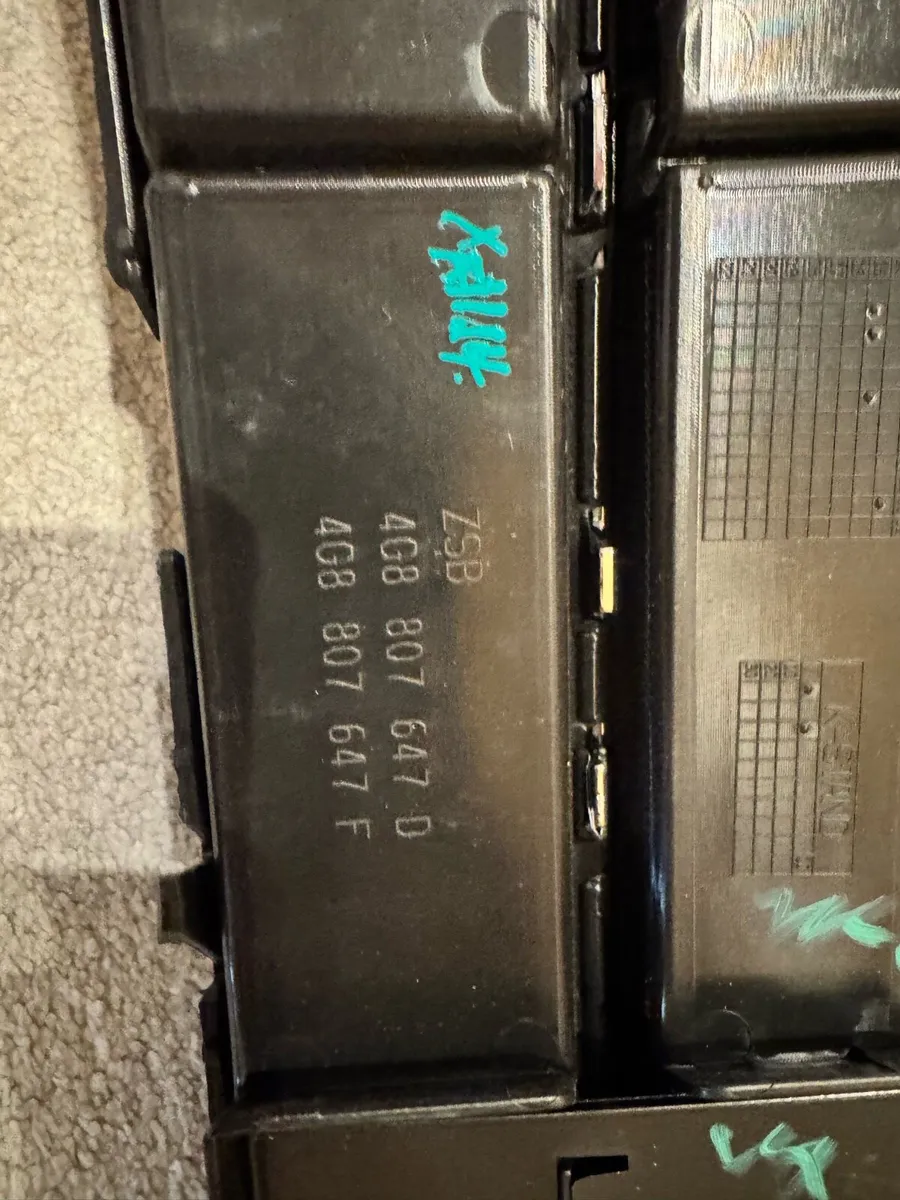 Bumper Grill for Audi A7 2016 left side - Image 2