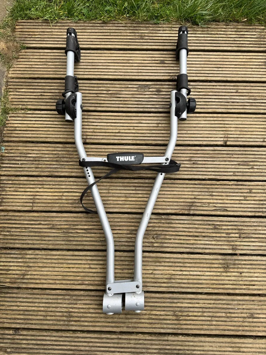 Thule towbar bike rack - Image 1