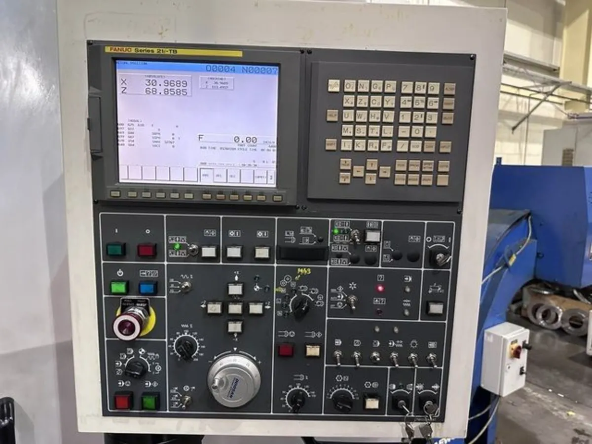 DOOSAN PUMA 700L CNC LATHE - Image 3