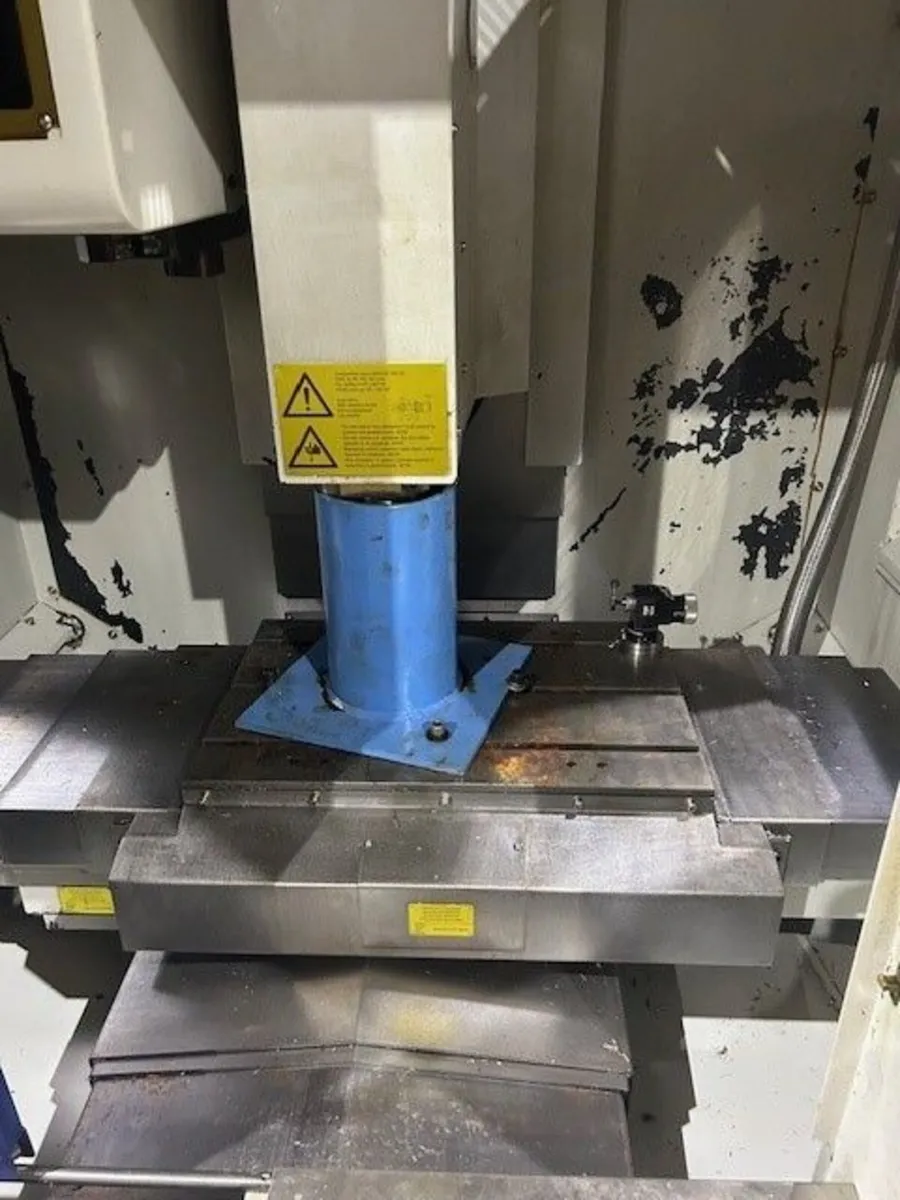 SCHAUBLIN 48-V-15K VERTICAL MACHINING CENTRE / CNC - Image 2