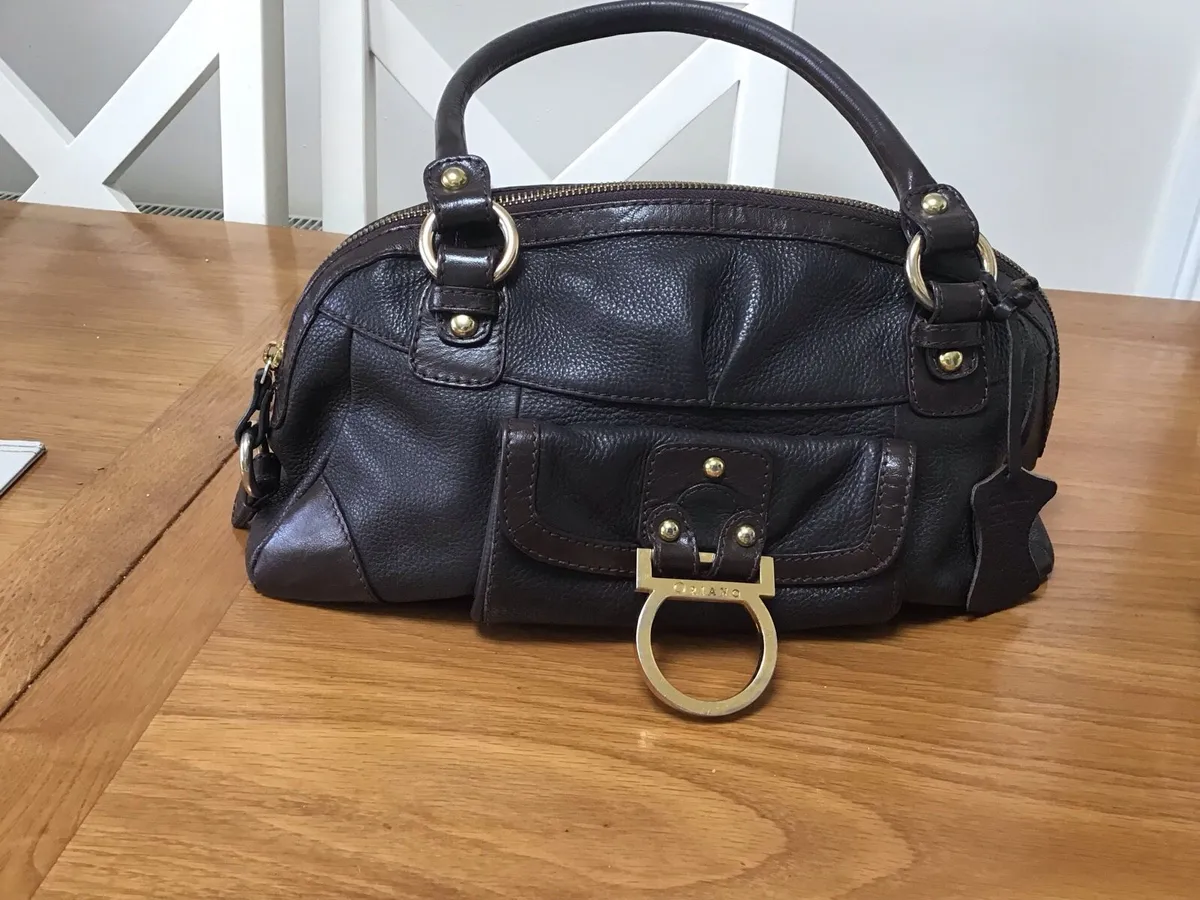 Leather handbag