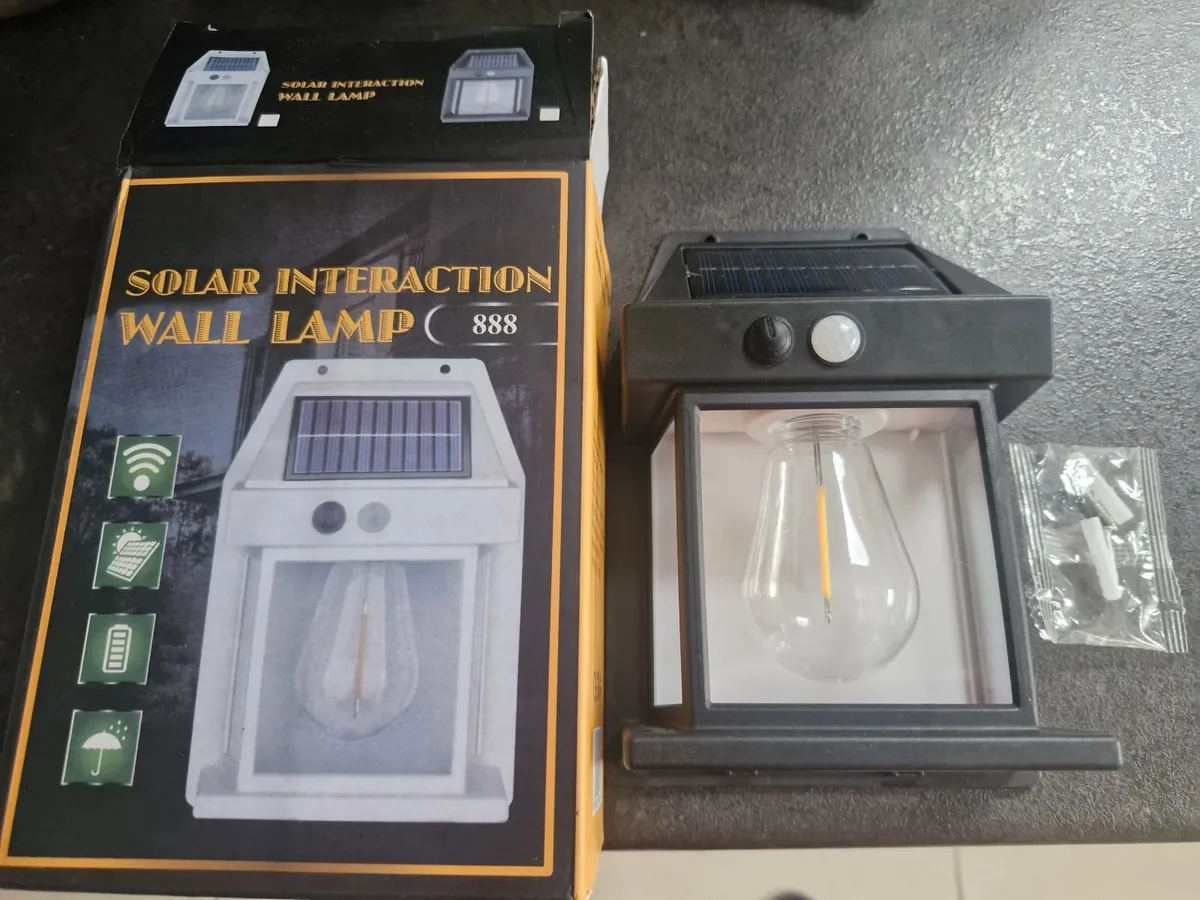 Outdoor solar sensor light garden or camping - Image 1