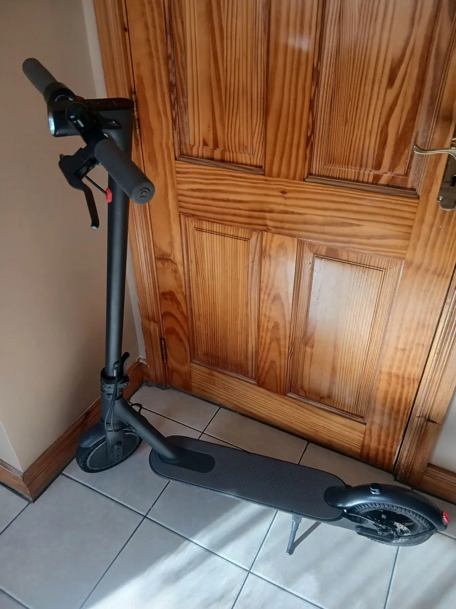 Electric scooter - Image 3