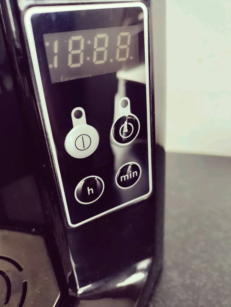 Russell Hobbs Brew and Go Coffee Machine - Image 4