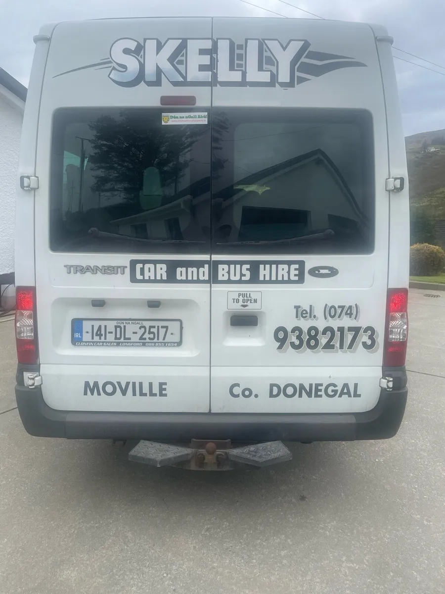 141 Ford Transit Minibus - Image 4