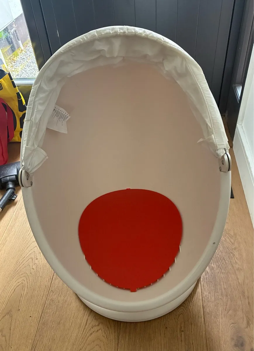 Kids swivel chair - Image 1