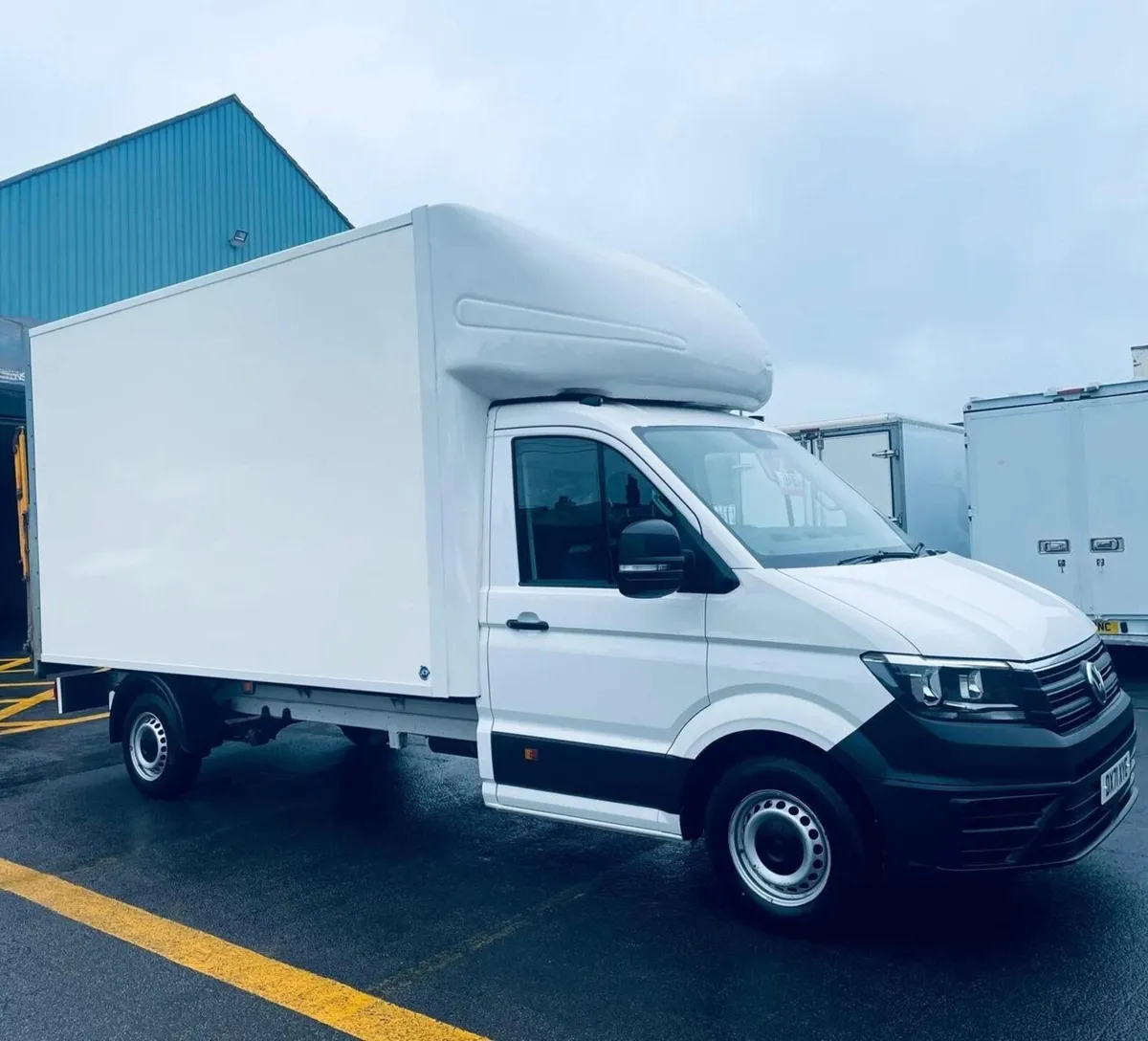 2021 Volkswagen Crafter Luton Box Van - Image 4