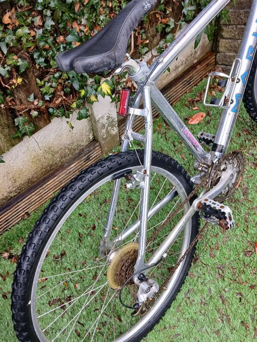 garage clearance - Image 1