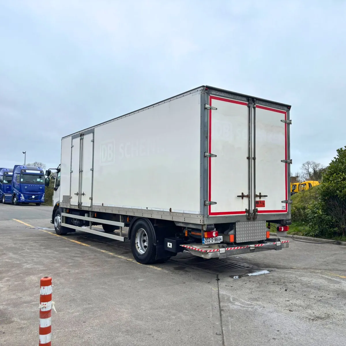 Volvo FL250 - Image 4