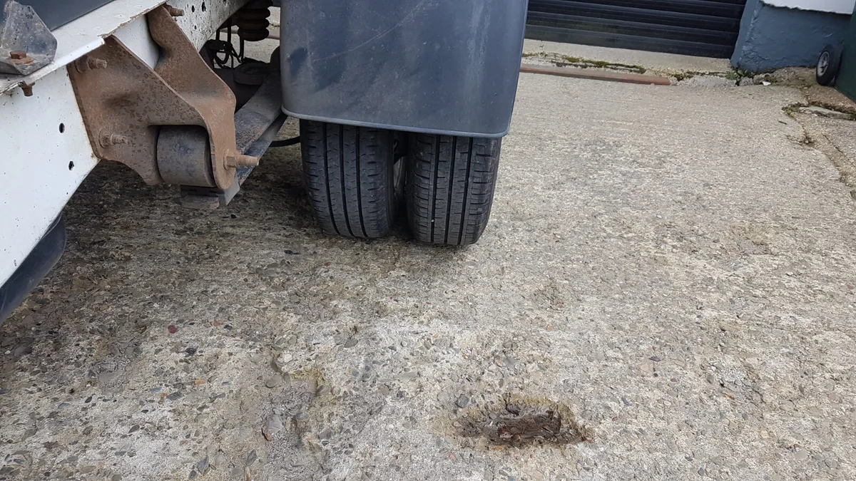 Ford Transit TIPPER  135KM VAT INVOICE - Image 3