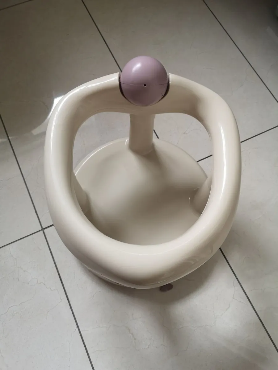 Bebeconfort Swivel Baby Bath seat - Image 3