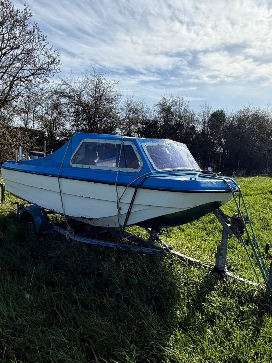 CJR14 Motorboat - Image 2