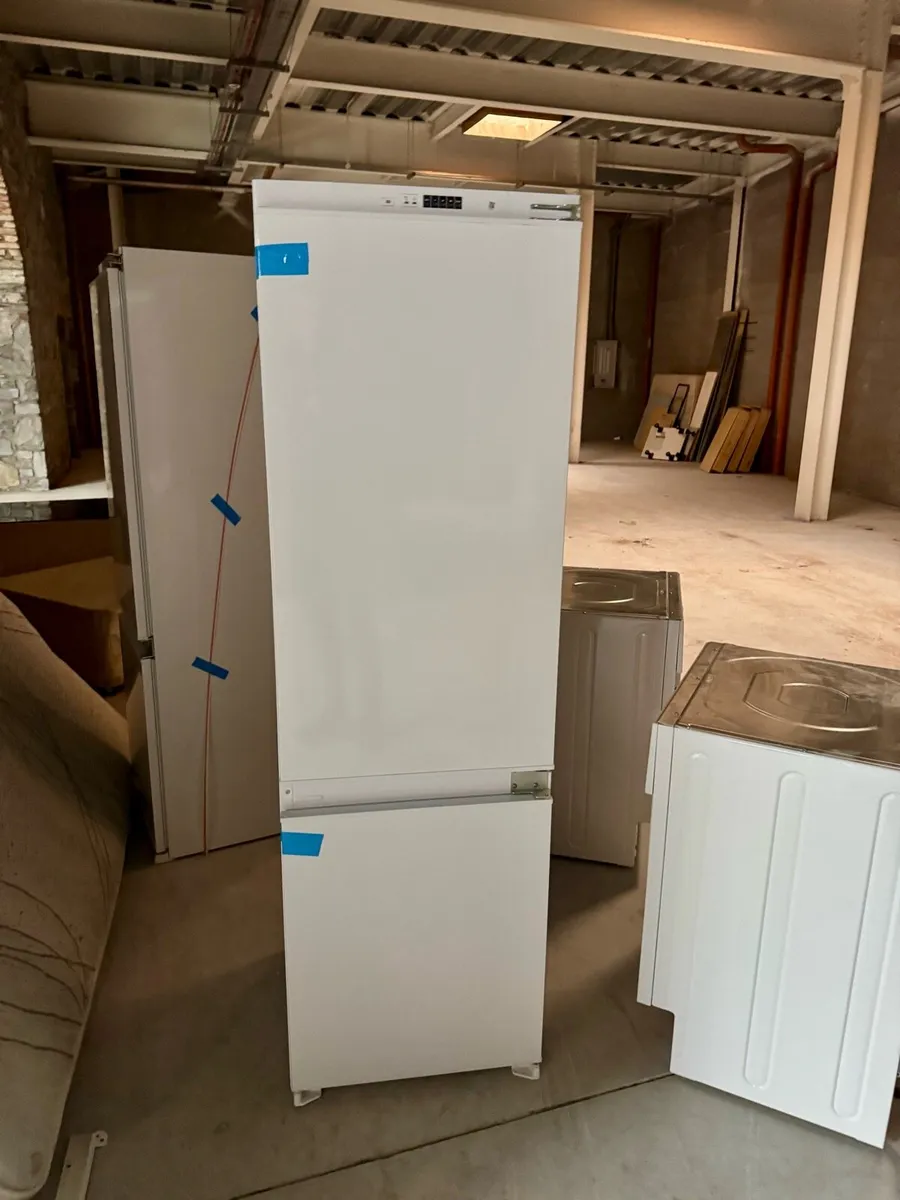Belling Fridge Freezer 70/30