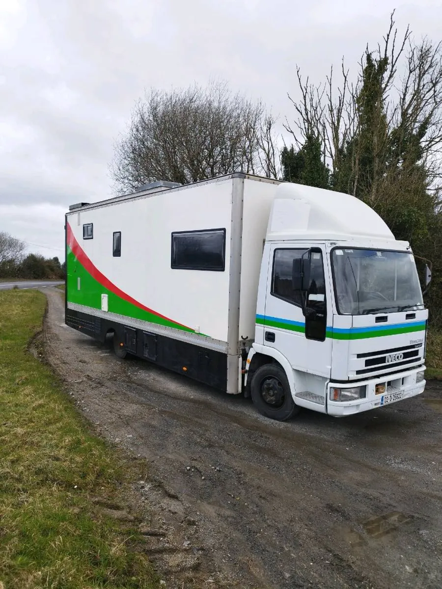 03 Iveco Camper - Image 2