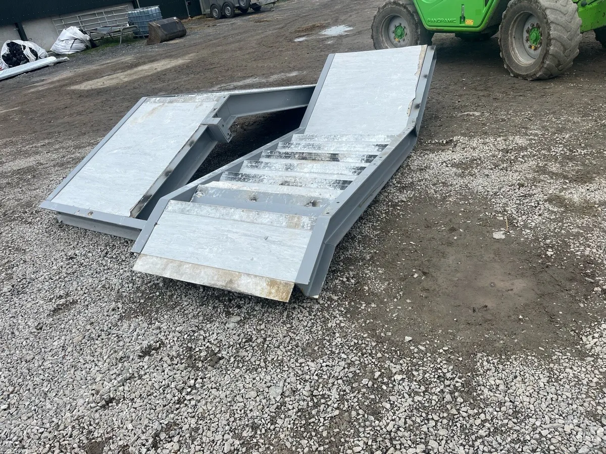 Steel stairs - Image 1