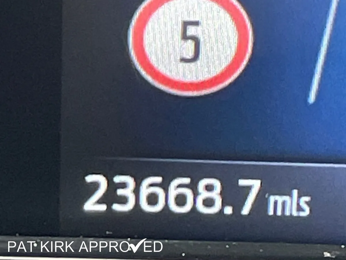 Ford Transit Custom 300 L1 Diesel Fwd Limited - Image 4