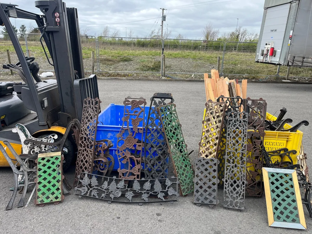 Garden bench ends and accessories - Image 4