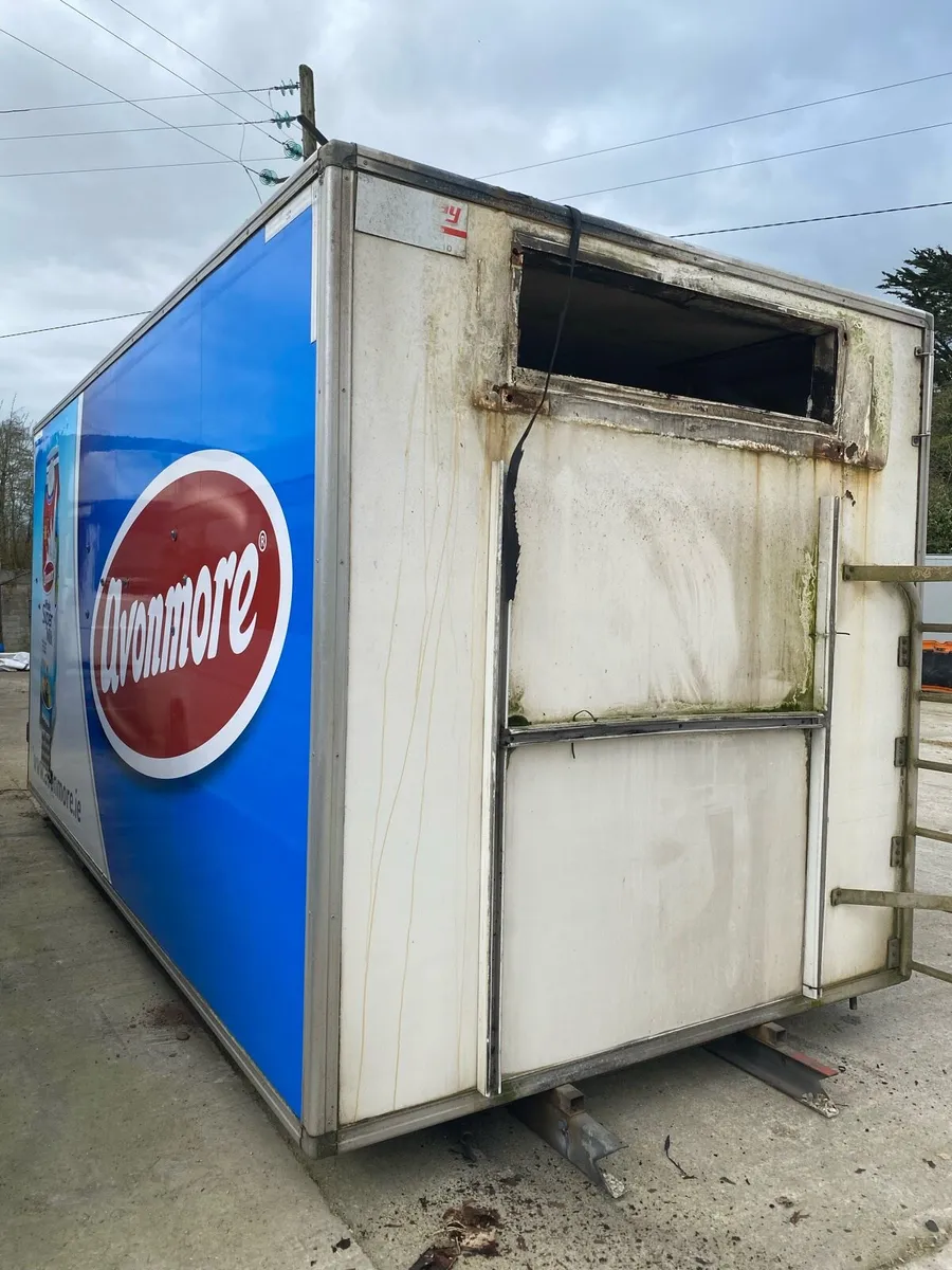 18 ft insulated fridge BODY - Image 1