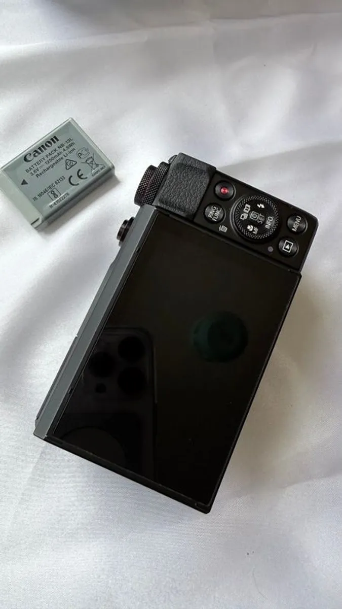 Canon PowerShot G7X  Excellent Condition - Image 3