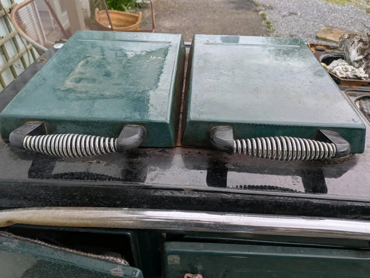 Old Stanley solid fuel stove - Image 3