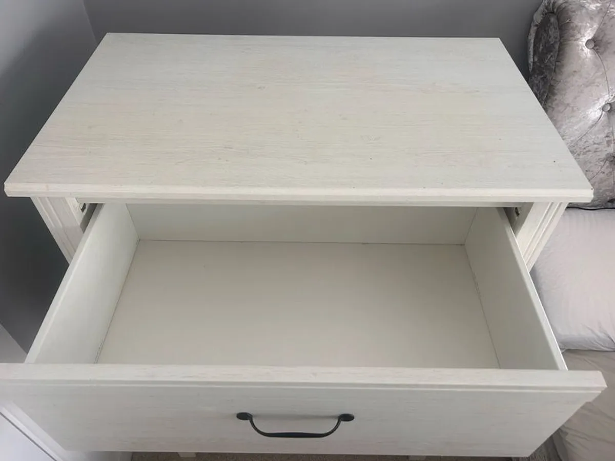 Chest of Drawers - Image 3