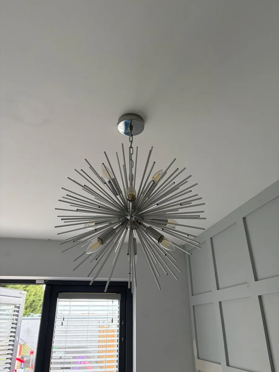 Chandelier light - Image 1