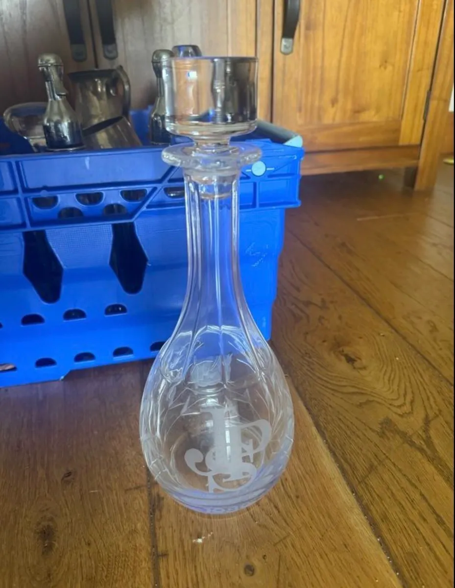 Decanters, hand carved tankers, antique beer cups - Image 2