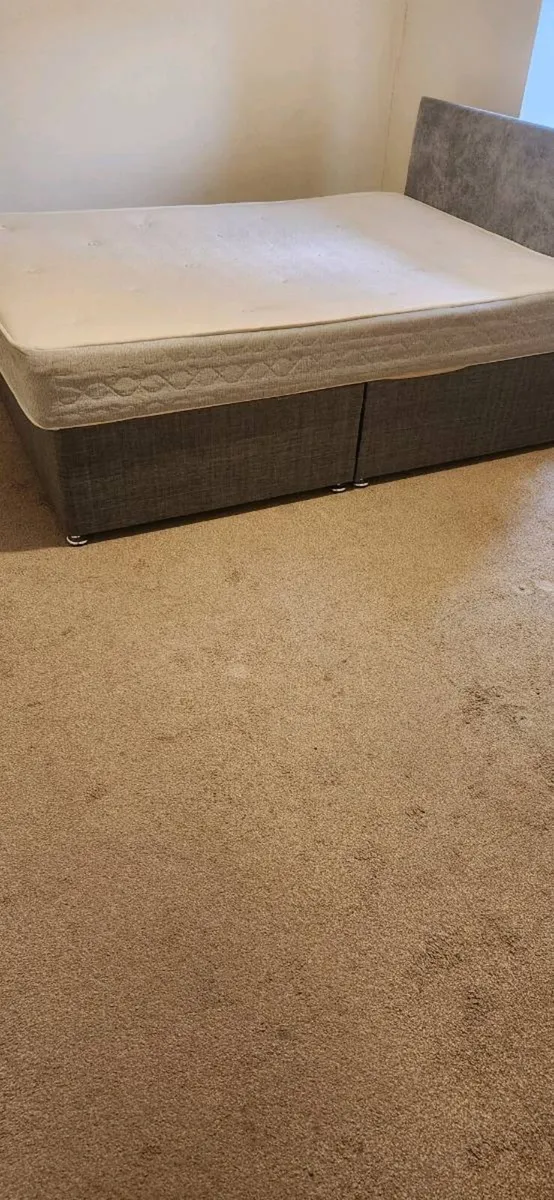 2 split base double beds - Image 2