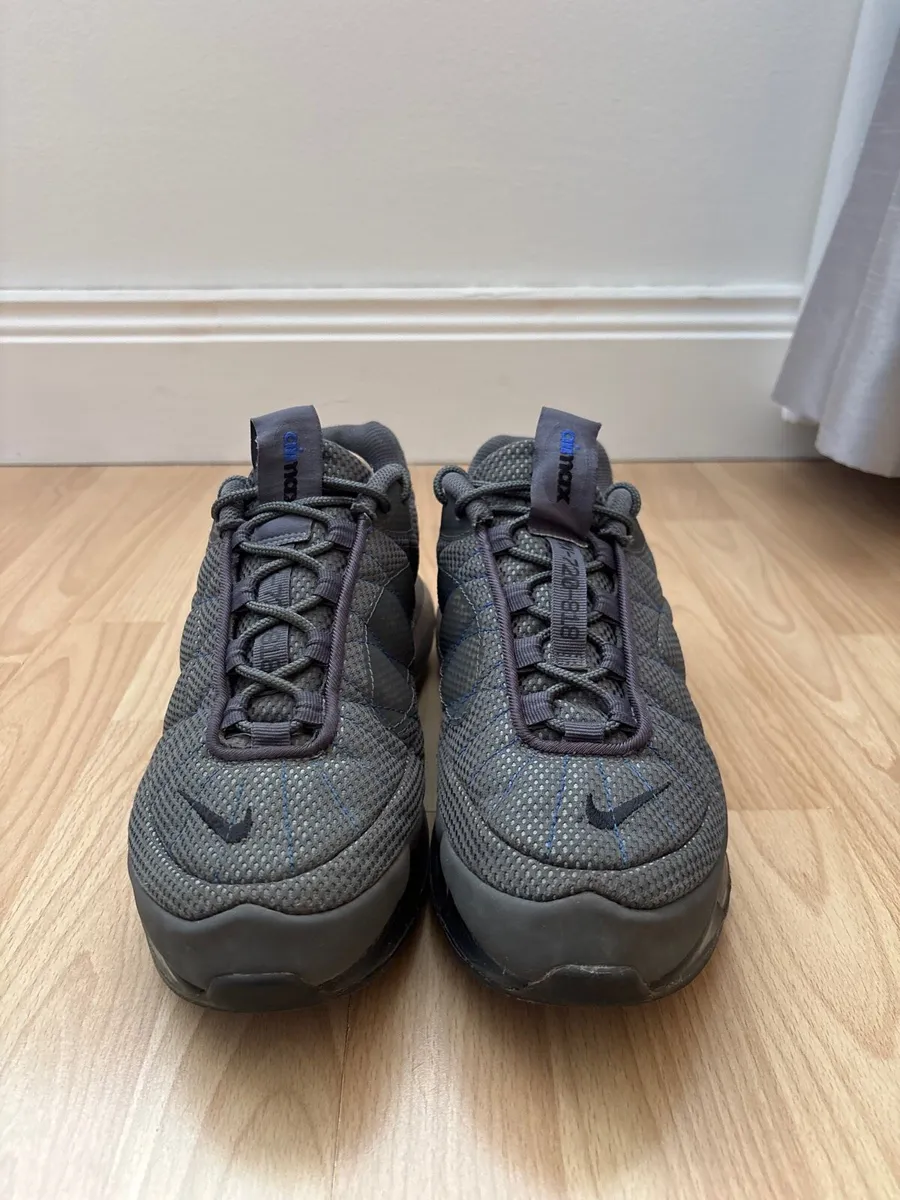 Nike Air max 720 trainers - Image 2