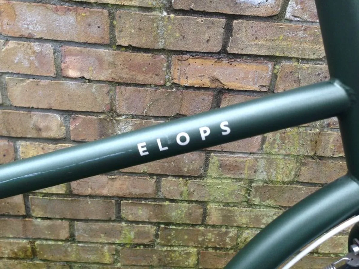 City Bike & Free Accessories - Image 2