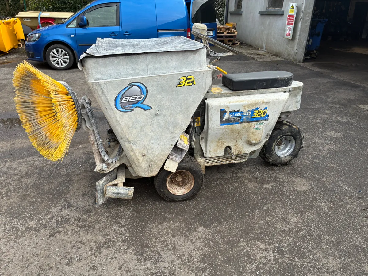 Plantmec Q Bed - Image 2