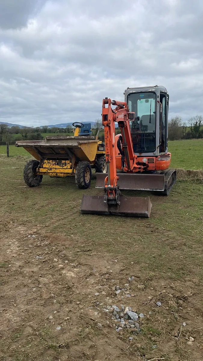 Hitachi mini digger & 3 ton dumper - Image 2