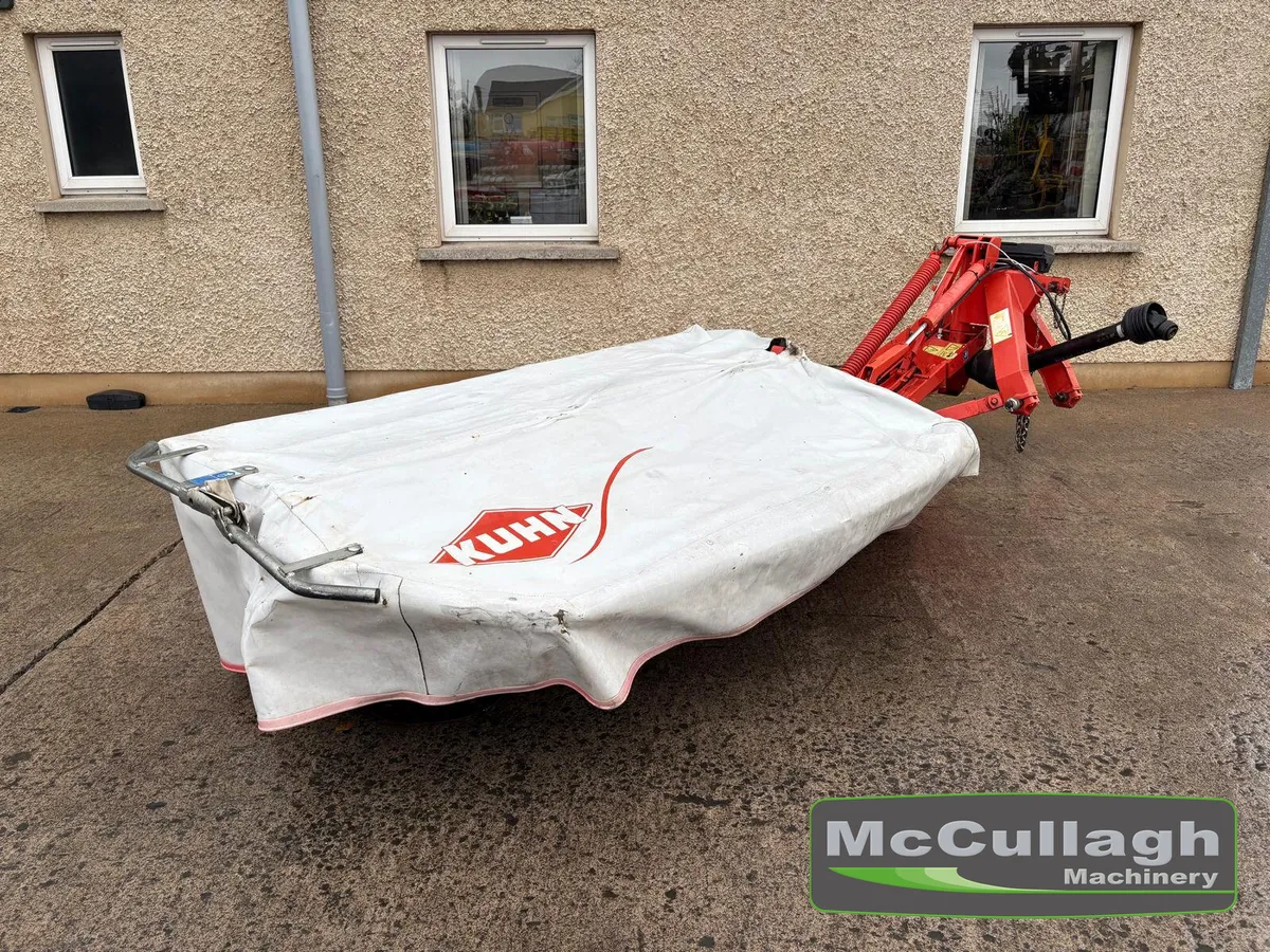 Used Kuhn 600 8ft H/D 6 Disc Mower - Image 1