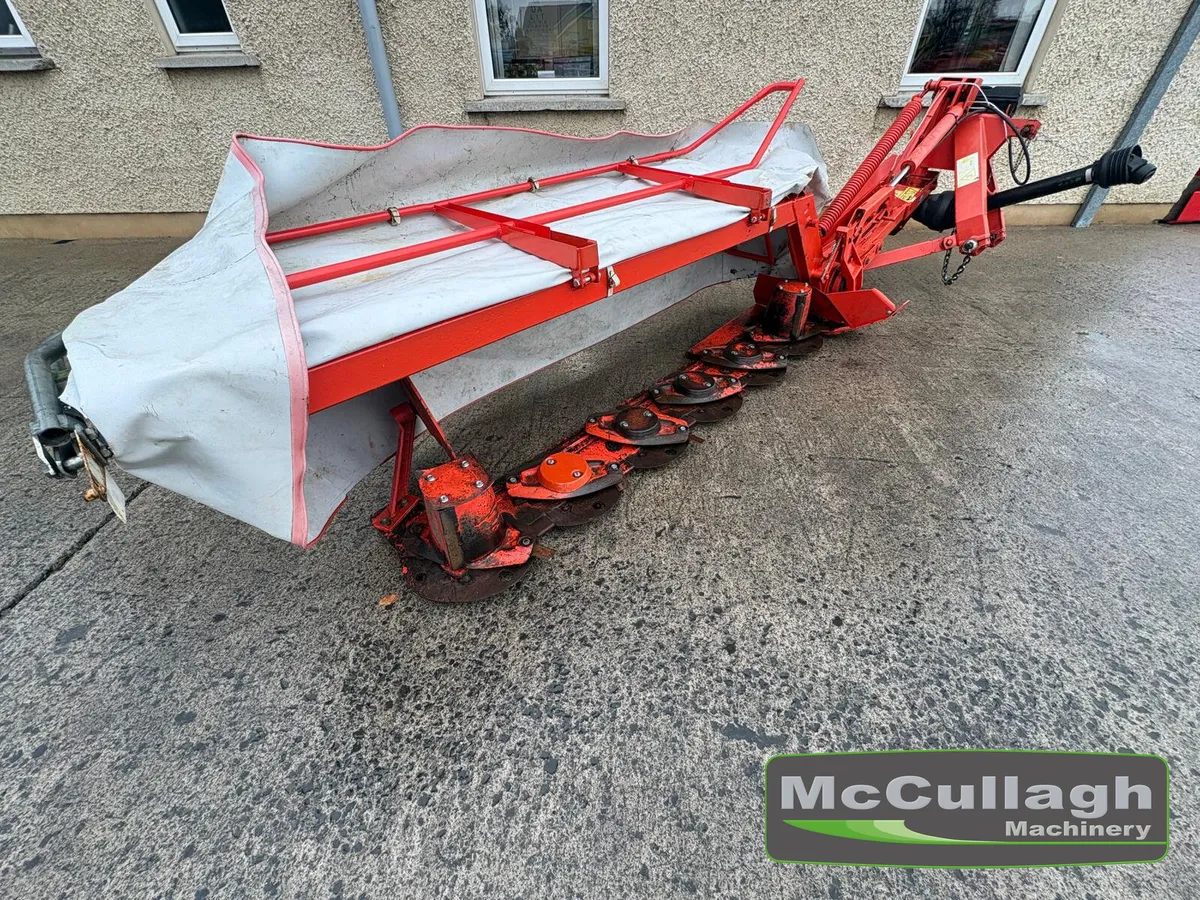 Used Kuhn 600 8ft H/D 6 Disc Mower - Image 2