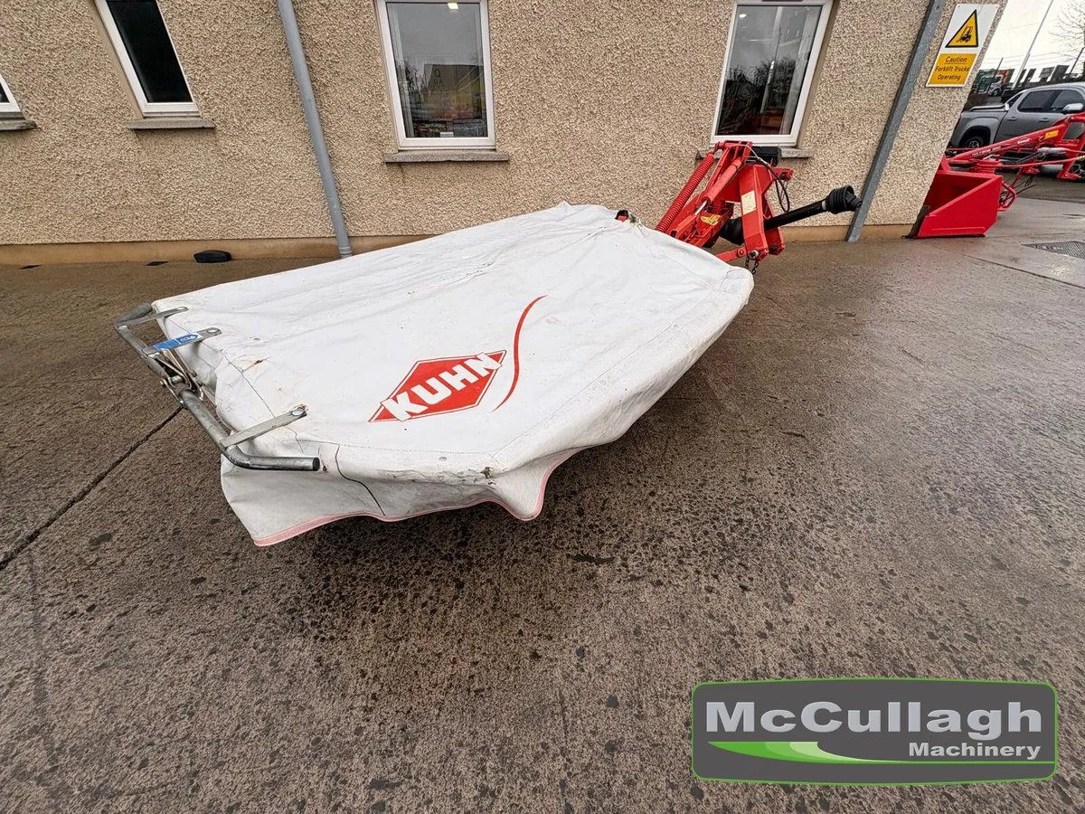 Used Kuhn 600 8ft H/D 6 Disc Mower - Image 4