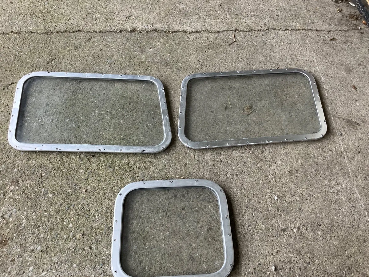 BOAT WINDSCREENS AND BOAT WINDOWS - Image 3