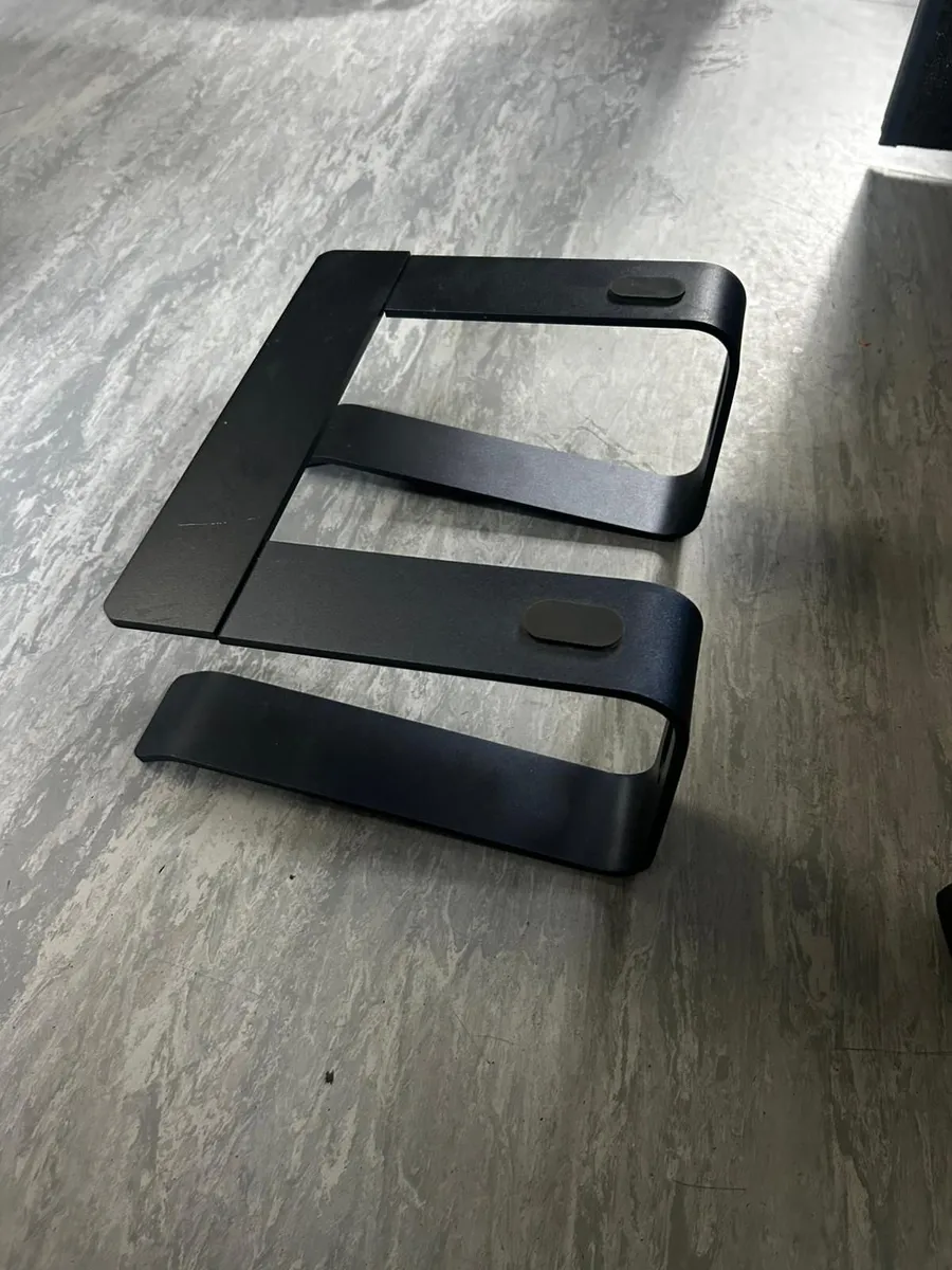Laptop stand - Image 2