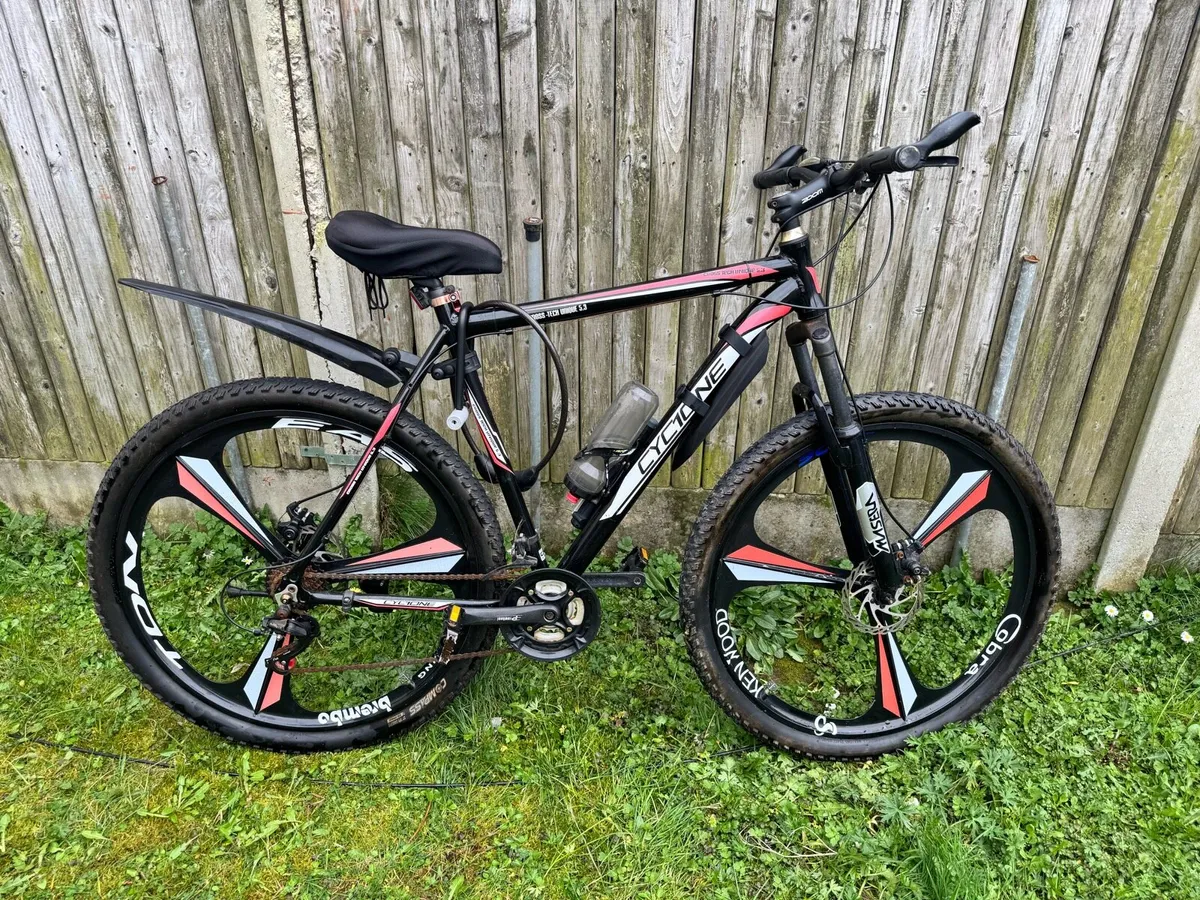 Mountain Bike Cyclone 26” - Image 1