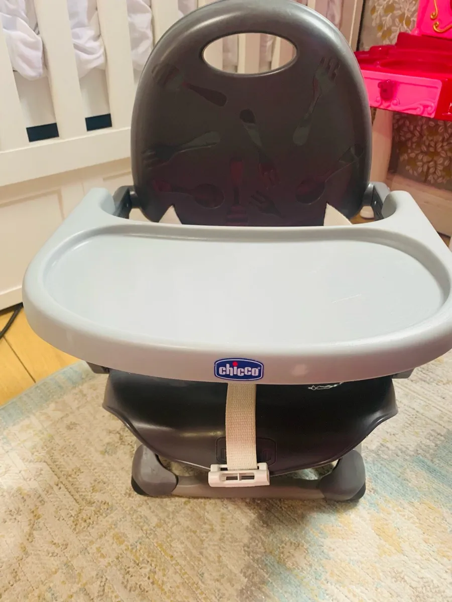 Chicco high chair - Image 1
