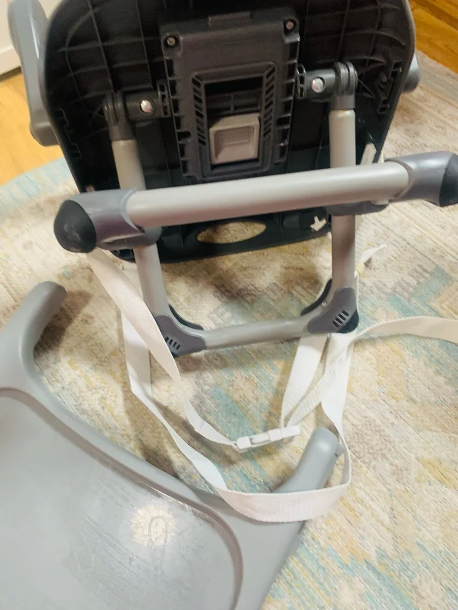 Chicco high chair - Image 4