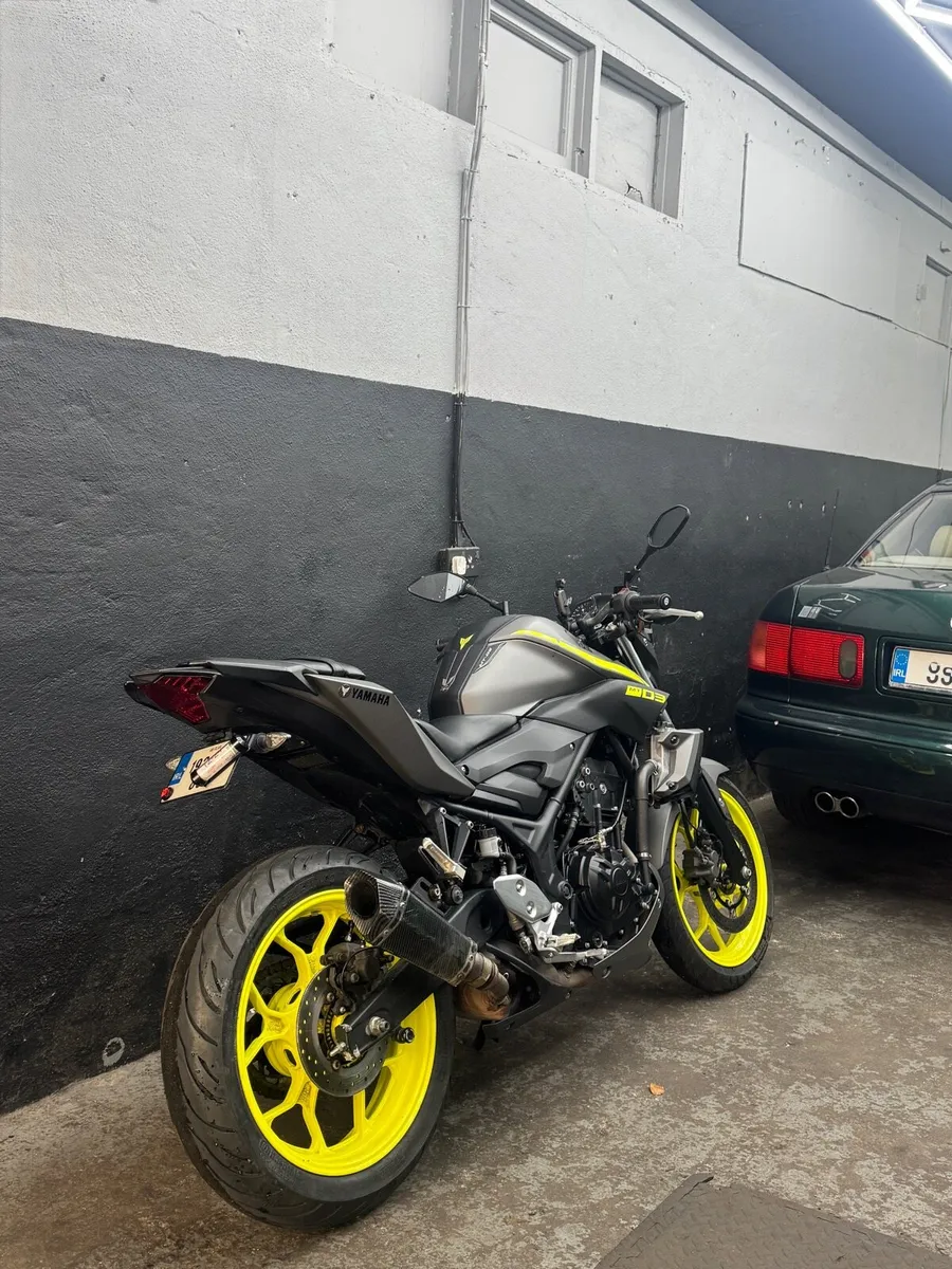 Yamaha mt03 Valentino Rossi Limited Edition 2019 - Image 2