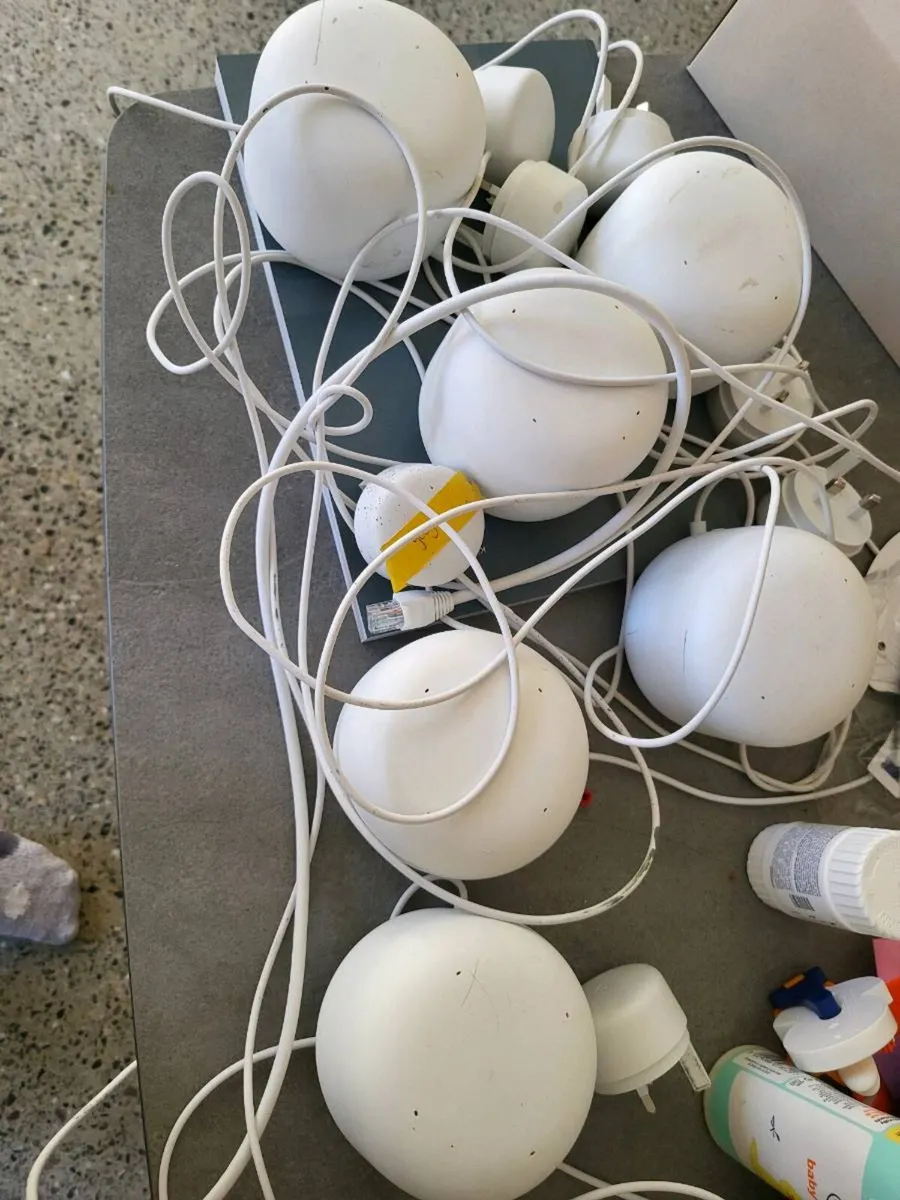 Google nest WiFi points