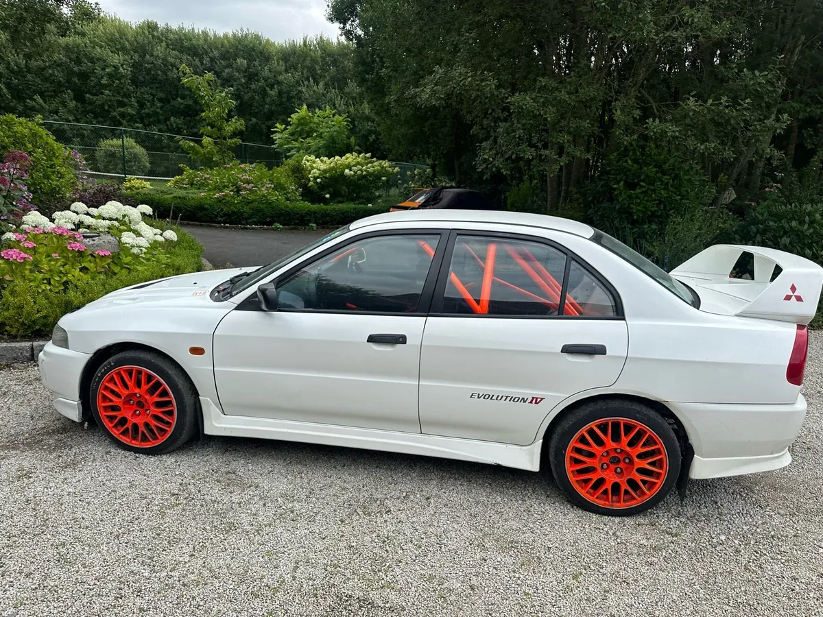Mitsubishi Evolution 4 RS - Image 2