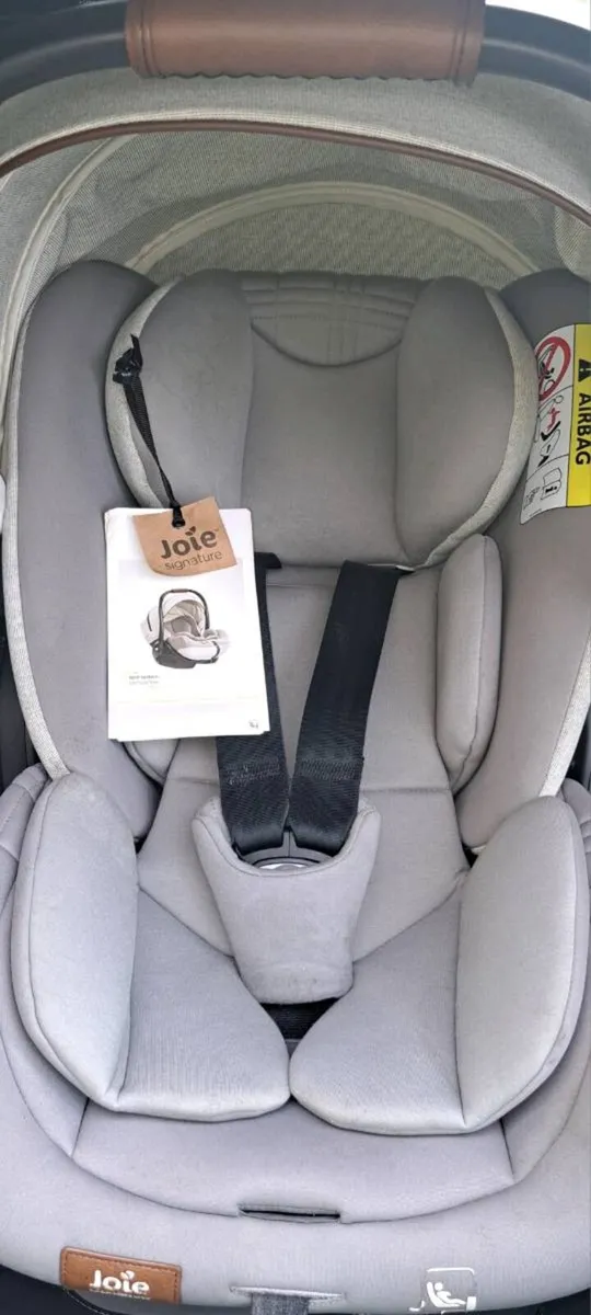 Joie iLevel Recline Carseat + Rotating Isofix Base - Image 1