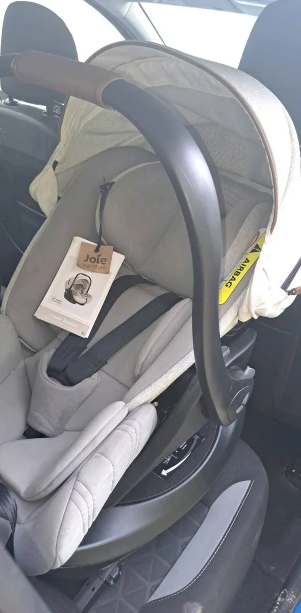 Joie iLevel Recline Carseat + Rotating Isofix Base - Image 3