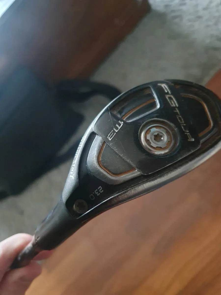 WILSON STAFF FG TOUR M3  23o HYBRID - Image 1