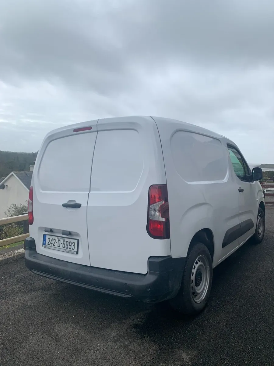 2024 Opel Combo Van 26Klms for sale - Image 2