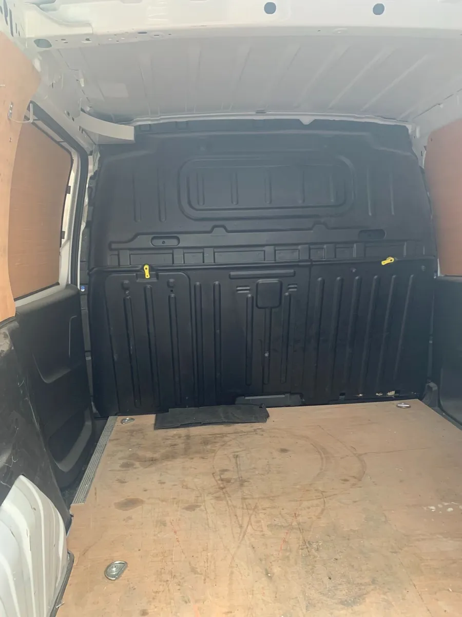 2024 Opel Combo Van 26Klms for sale - Image 4