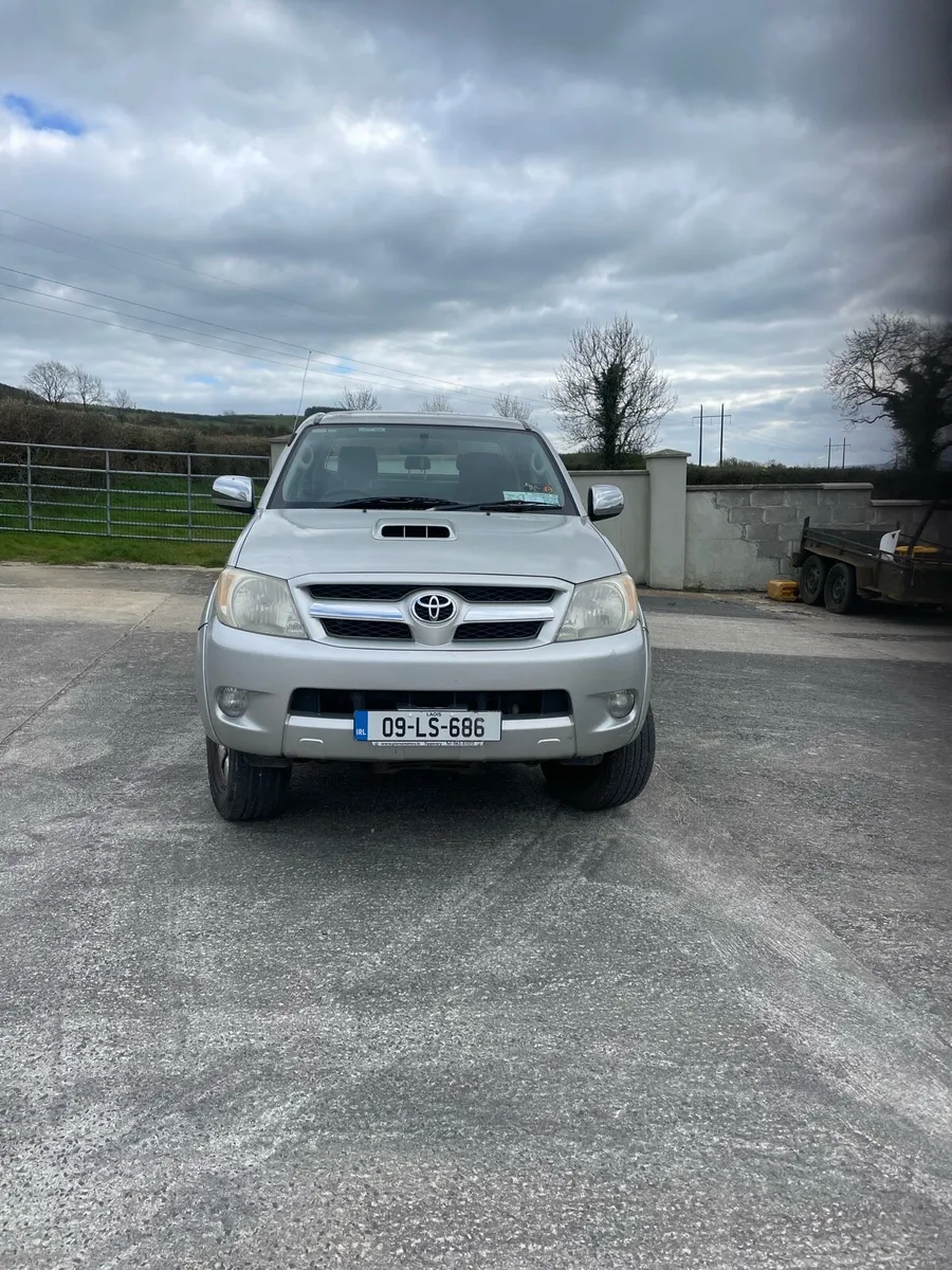 Toyota hi lux - Image 2