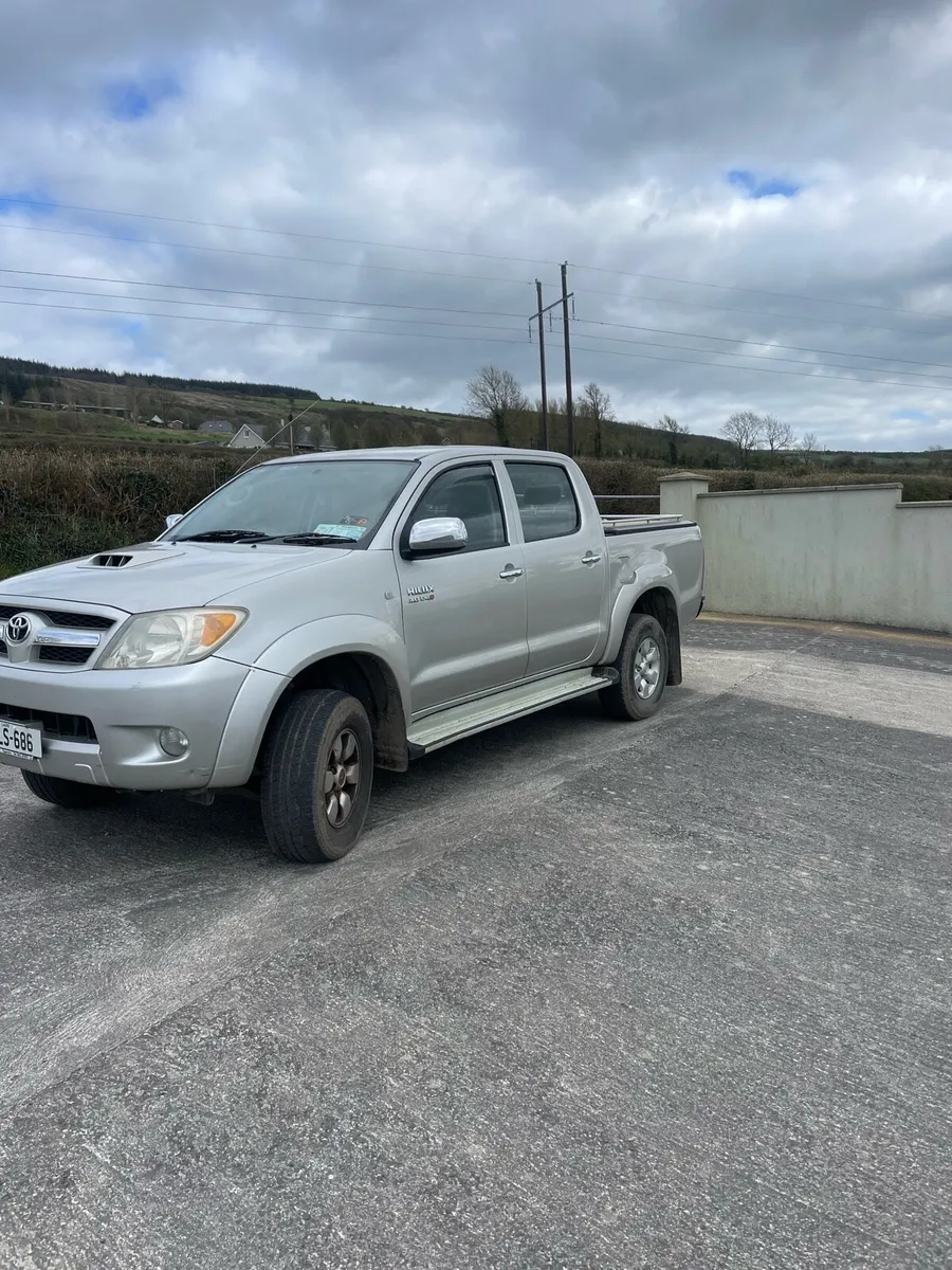 Toyota hi lux - Image 3